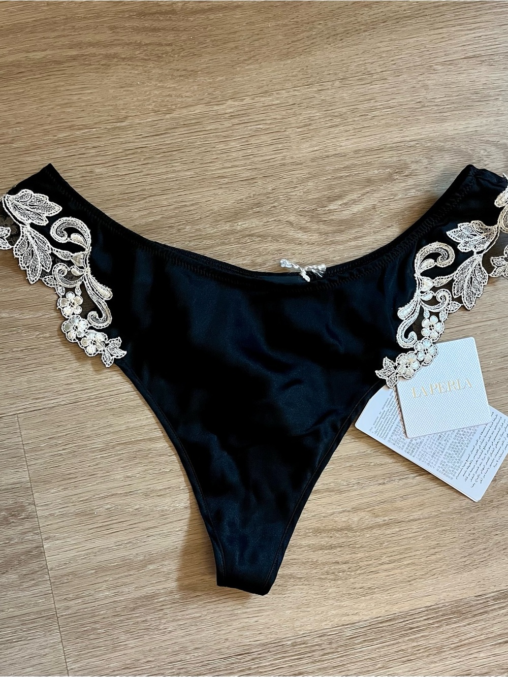 La Perla Black Thong with Cream Lace Embroidery size 42 / Medium